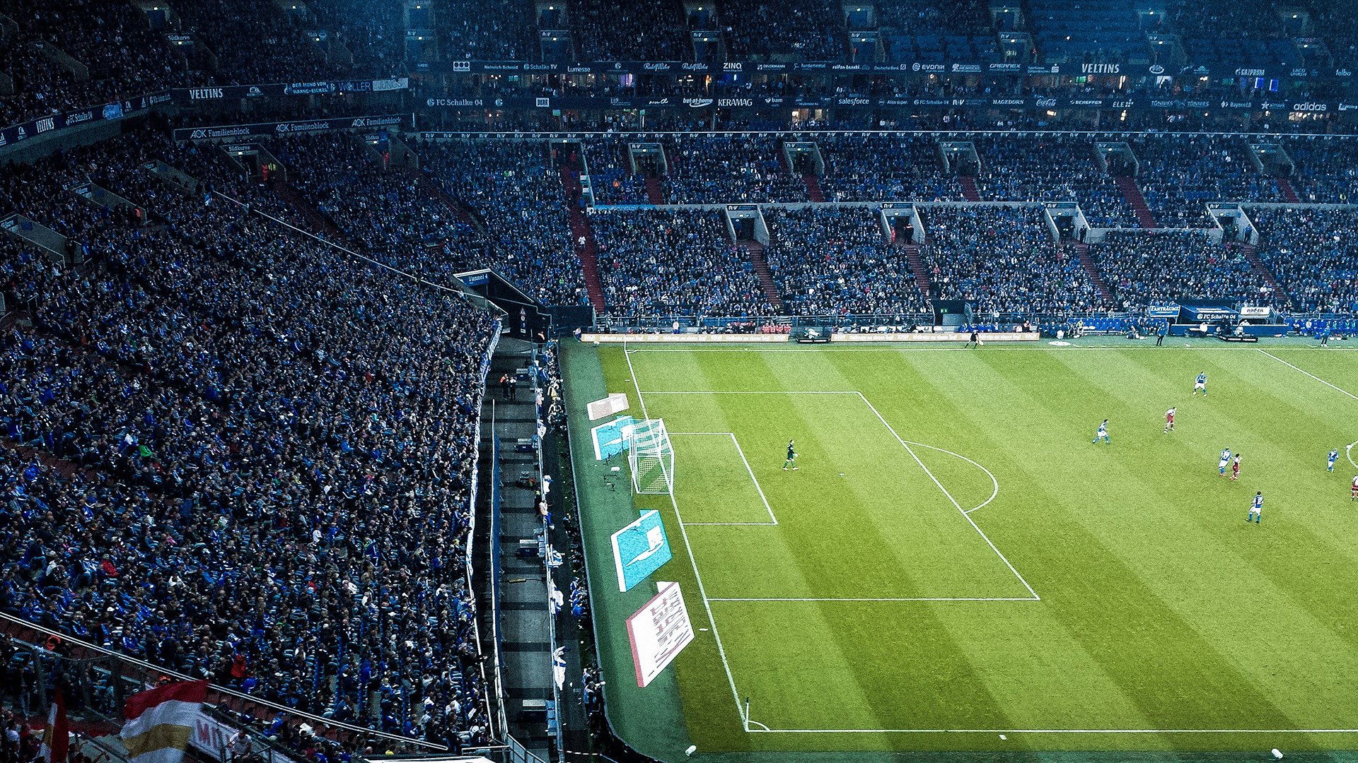 夺冠热门展开正面交锋，见证夺冠时刻