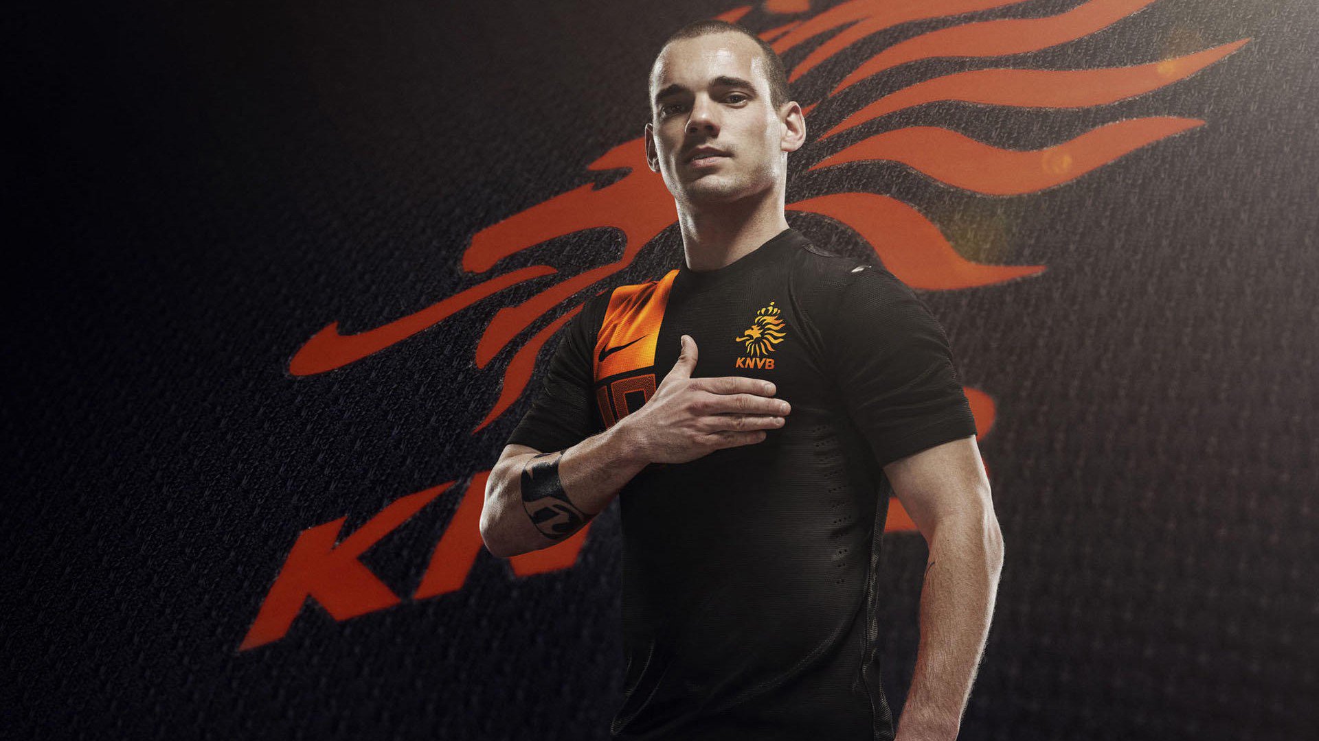 【现场疯狂】球迷狂欢夜带动比赛氛围极致，球迷欢呼视频